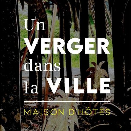 Un Verger Dans La Ville Saint-Parres-aux-Tertres Bagian luar foto